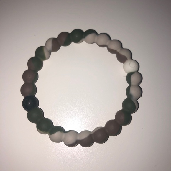 Lokai Camo Color Bracelet Size Small - Picture 2 of 4